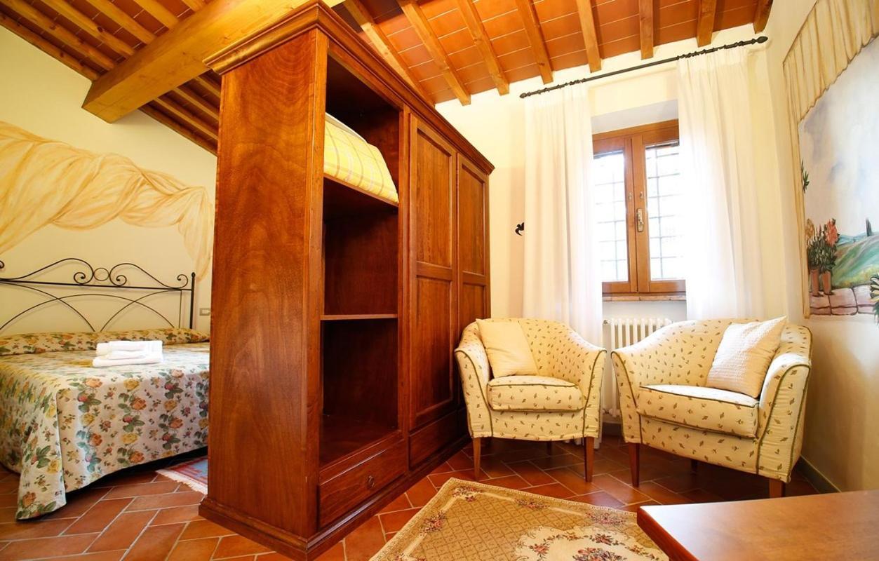 Gatto Bianco Tizzauli Farm stay