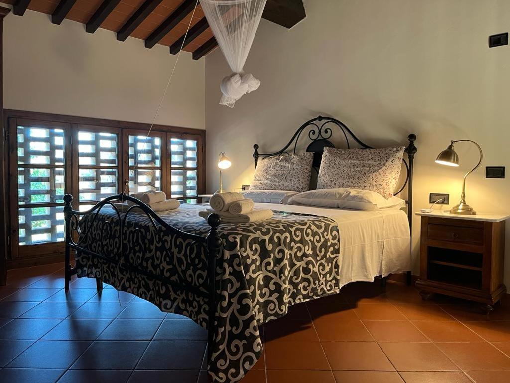 Gatto Bianco Tizzauli Farm stay